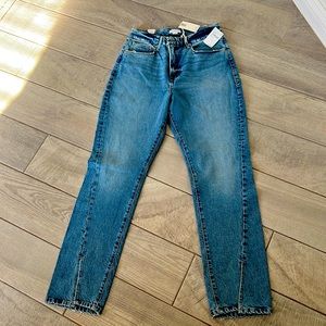 NWT Good American Jeans